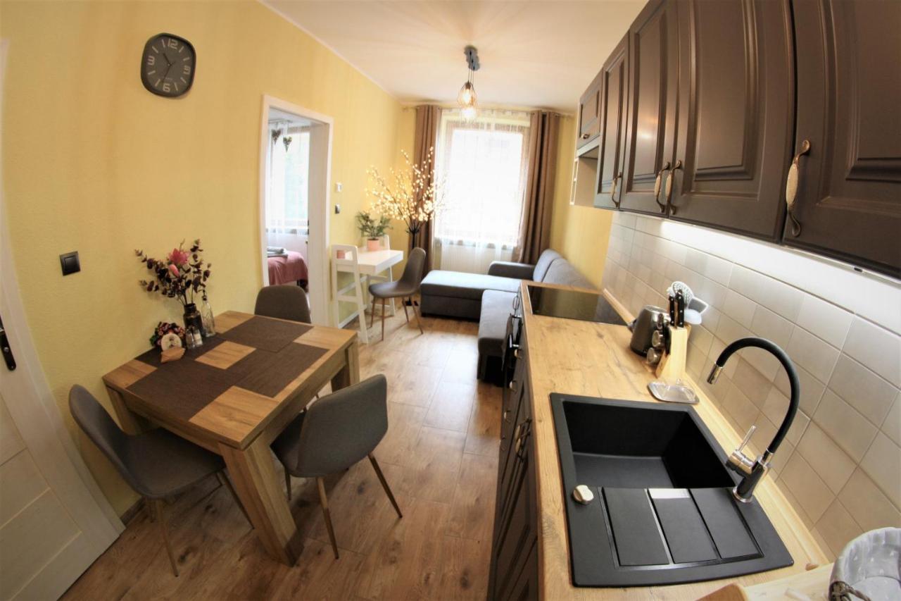 Apartamenty Zielone Centrum Stronie Slaskie Exterior photo