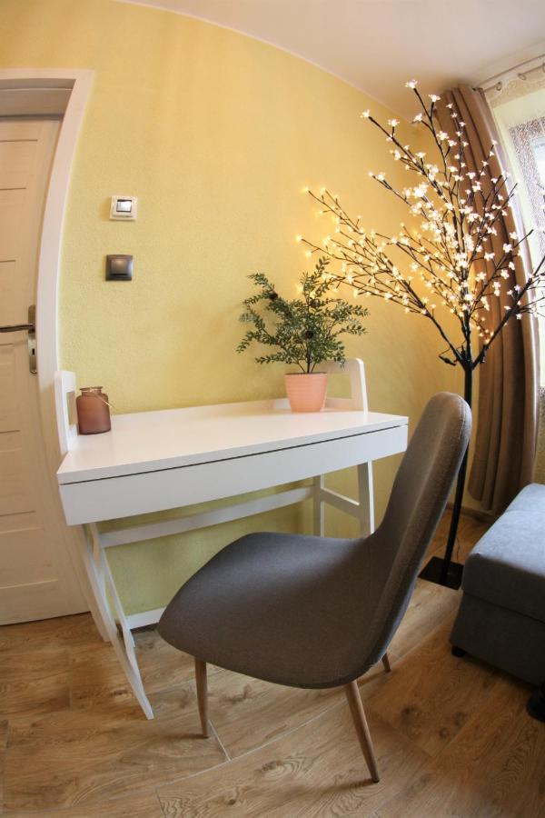 Apartamenty Zielone Centrum Stronie Slaskie Exterior photo